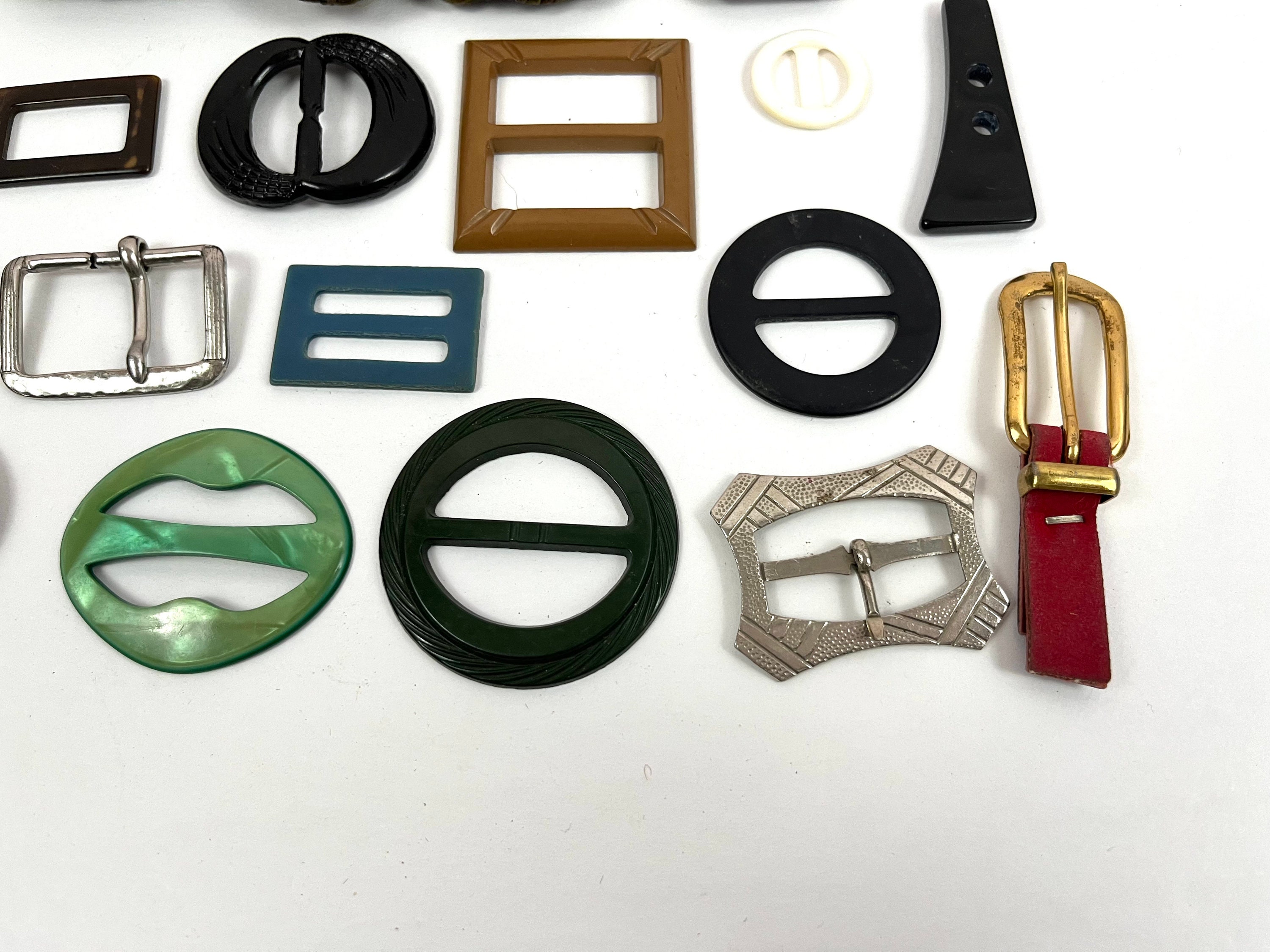 Vintage Belt Buckles 40s 50s Plastic White Blue Red Green Brown
