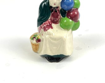   ロイヤル ドルトン フラワーセラー 陶器 人形 置物 Royal Doulton ロイヤル ドルトン フラワーセラー 陶器 人形 置物