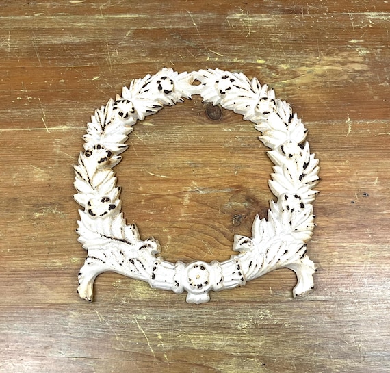 Vintage Cast Iron Wreath Wall Decoration Shabby Chic Creamy White