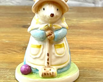 Vintage "Meadow Mouse" Crochet Playing Memories Gift