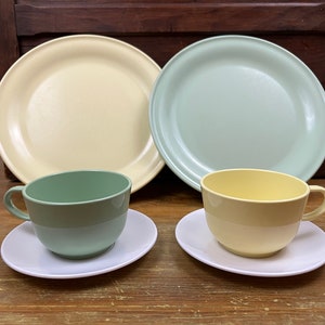 Vintage Camping Gear Hemcoware Plates and Teacups Melamine Tableware RV Tableware Sunny Yellow & Mint Green