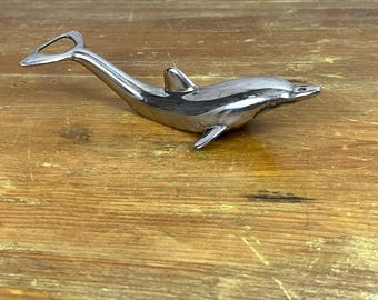 Vintage Silberplatte Delphin Flaschenöffner Nautical Beach Themed Barware Dekor Urlaub Erinnerungen Geschenk