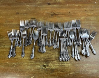 Vintage Mismatched Dessert Forks Salad Forks Holiday Entertaining Wedding Tea Parties Luncheons Showers Extra Serving Pieces