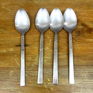 Vintage &quot;Dorette&quot; Teelöffel Stanley Roberts Edelstahl Rose gemustert Löffel 4er Set