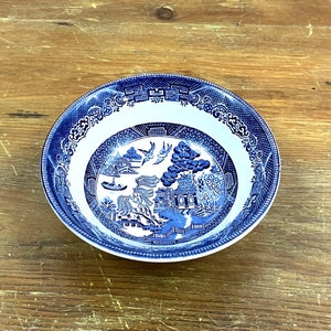 Vintage Blue Willow Transferware Bowl Coupe Cereal Bowl Blue White Johnson Bros or Churchill Transferware Salad Bowl