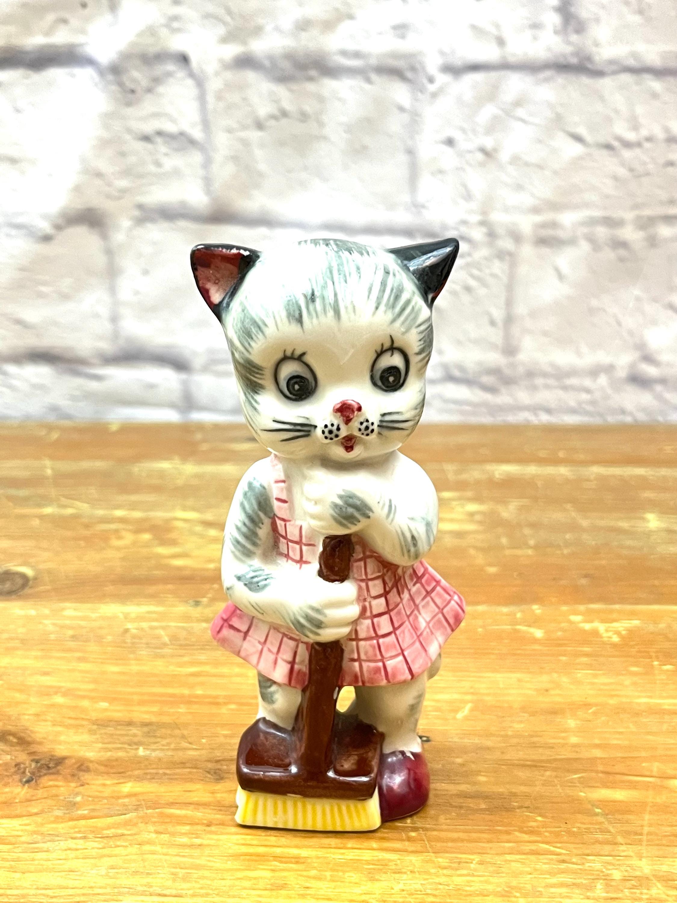 Mid Century Anthropomorphic Cat Figurine Dime Store Kitty Cat