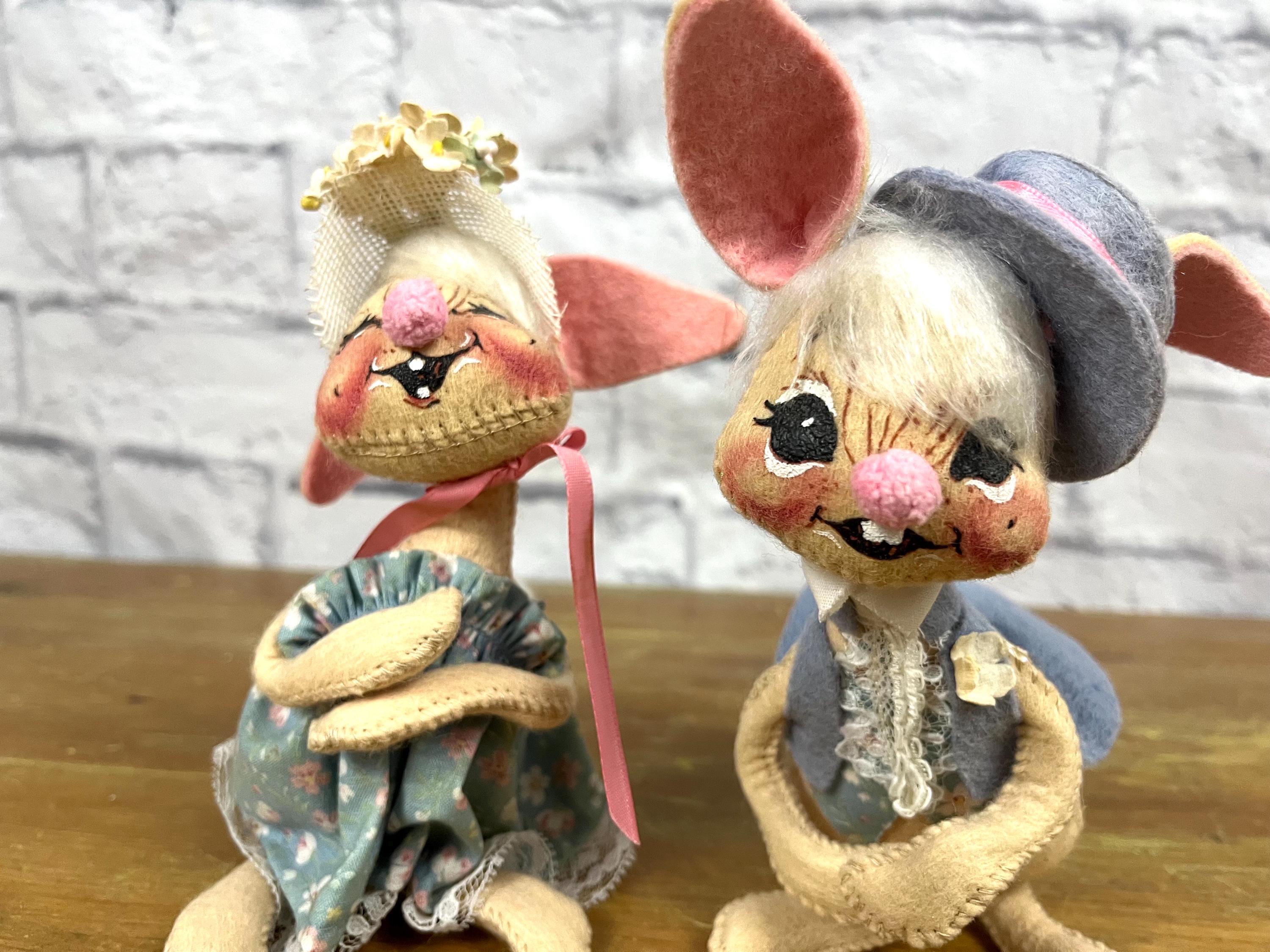 Vintage Annalee Easter Doll Pair Mobilitee Decorative Spring Bunny