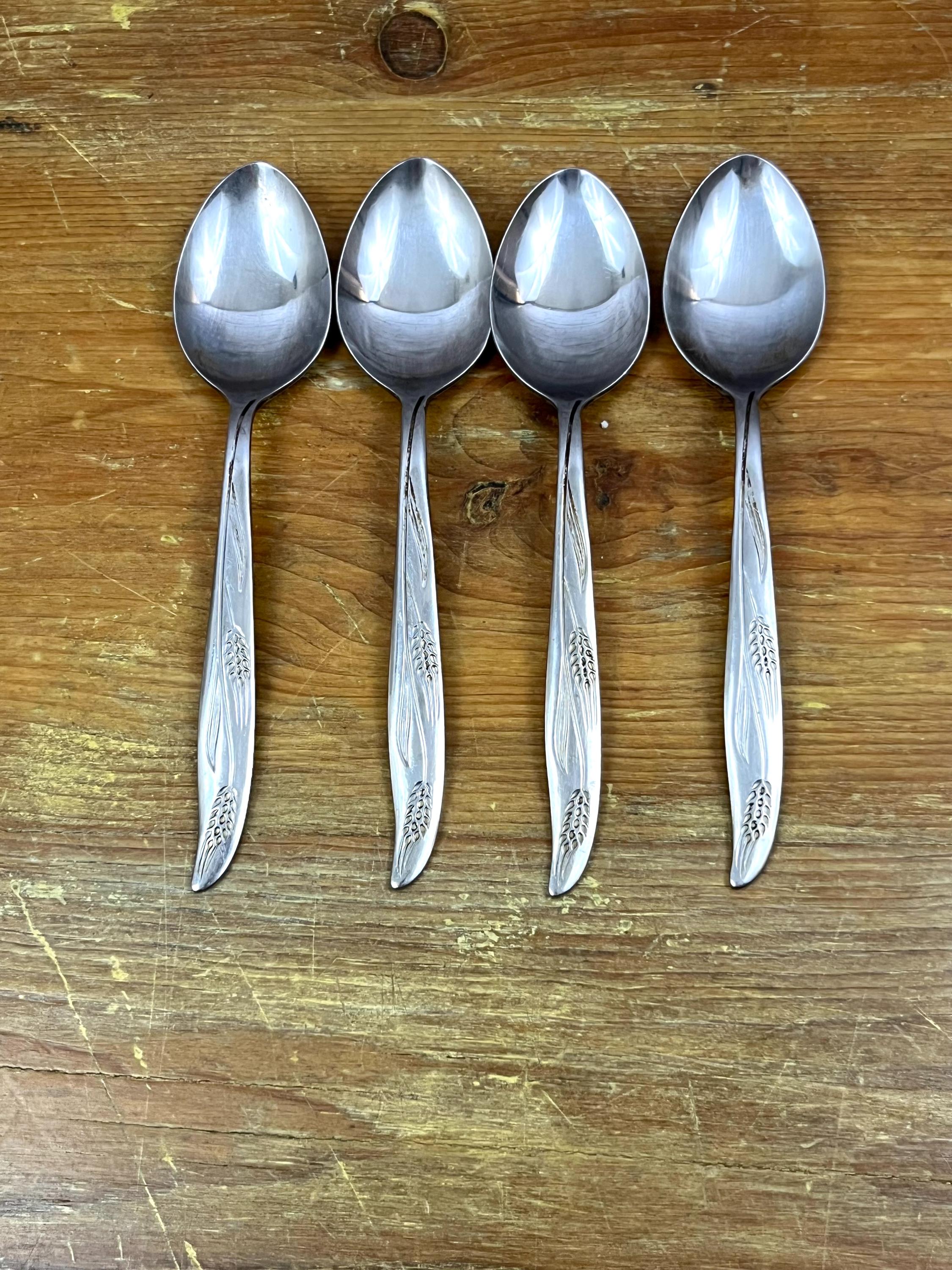 Vintage Castle Court Wheat Design Set of 4 Stainless Teaspoons
