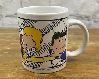Vintage Peanuts Coffee Mug "Schoeder & Lucy" Piano Scene