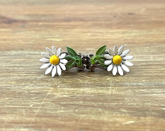 Vintage Clip on Enamelware Daisy Earrings
