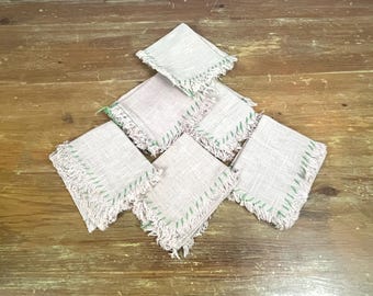 Vintage Fun Fringy Embroidered edged Napkins Set of 6 Bread Basket Napkin or place settings