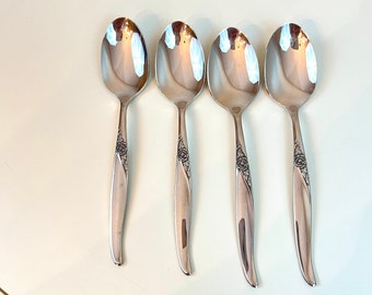 DAFFODILY, Couverts de table, Ménagère. cuillères, couteaux et fourchette