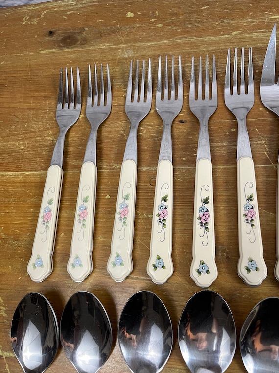 Vintage Pfaltzgraff “tea Rose” Stainless Set Floral Pattern Place