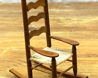 Vintage Dollhouse Rocking Chair 1:12 Scale Miniature Furniture Decor Woven Rope Seat