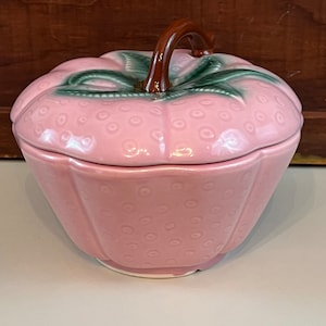 Vintage Pink Strawberry BELMAR Lidded container California potteries USA 301