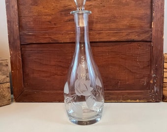 Vintage wine decanter, frosted etched rose design wine decanter tall clear glass liquor decanter