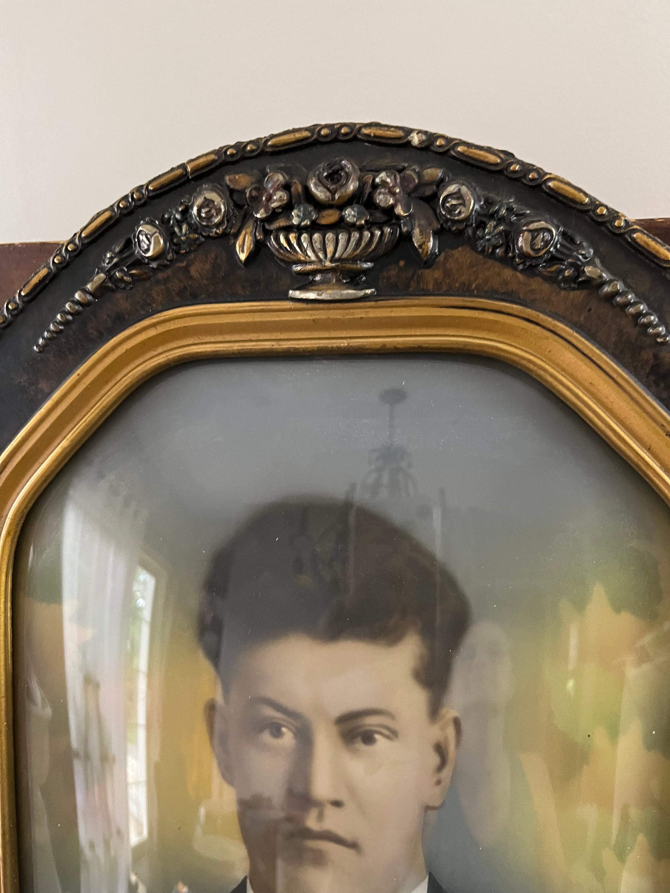 Antique Bubble Glass Portrait Wood Gesso Convex Bubble Frame 1900s