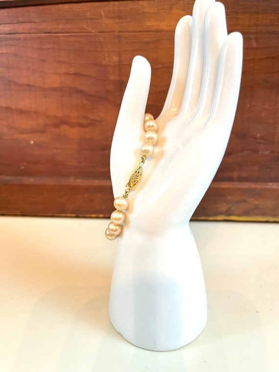 Vintage Small 6 inch  Pearl Bracelet, Delicate Pe… - image 2