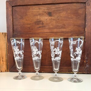 Vintage Pilsner glasses Horse and Hound hunting glassware country scene beer glasses