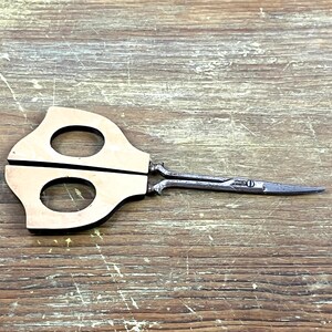 Vintage Hersschere Scissors Sewing Scissors Quilting scissors Two toned German Scissors