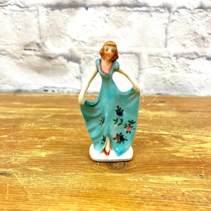 Mid Century Occupied Japan Lovely Lady Curtsying Porcelain dancing woman Prom gift