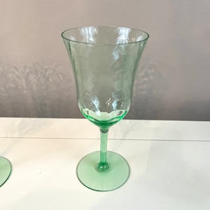 Vintage Morgantown Green Palm Optic Crystal Wine Glass Stem 7577 HTF Set of 4