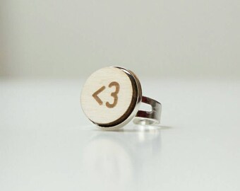 Lasercut Ring KL3 with the emoji "<3" engraved, wooden jewelry made of poplar wood and stainless steel,