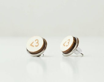 Ear Studs KL3, engraved with a <3 (heart), made of stainless steel and wood