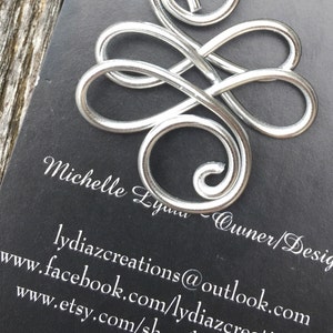 Alluring Bold Eye Catching/Gorgeous/Wire Wrapped/Silver Jewelry/Silver Aluminum Necklace/LydiaZ/Beautiful