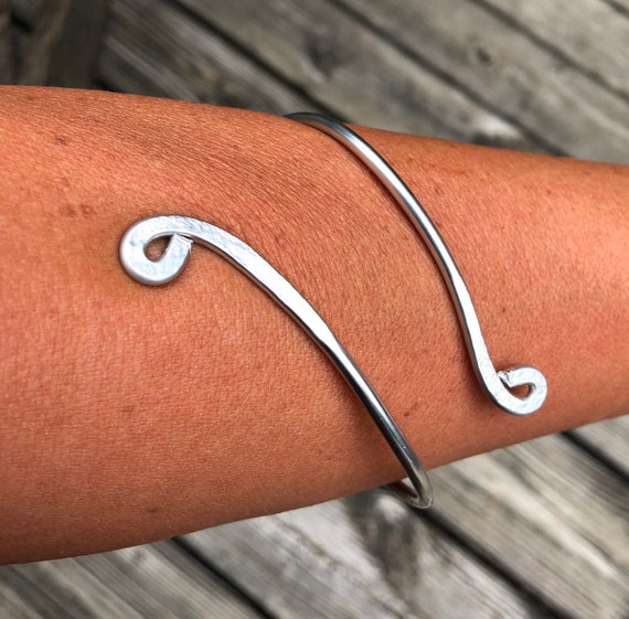 bicep jewelry