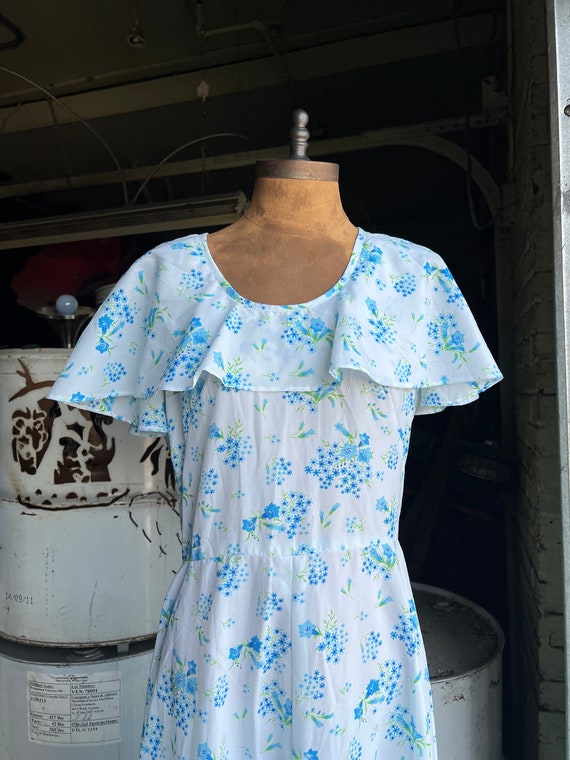 Vintage White & Blue Floral Prairie Maxi Dress - image 4