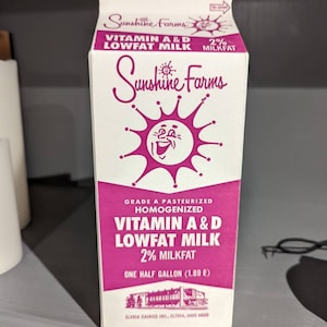 NOS 1980&#39;s Sunshine Farms Dairy Milk Waxed Milk Carton or Container Half Gallon Size  Elyria Dairies, Ohio