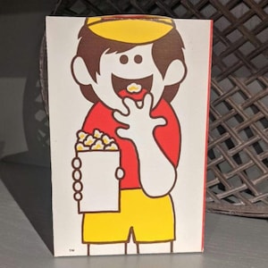 Original 1970's/80's Butterful Pat & Patsy Size Pop Corn Box Vintage