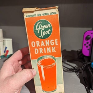Boîte ou récipient de lait ciré à taches vertes des années 1950 NOS