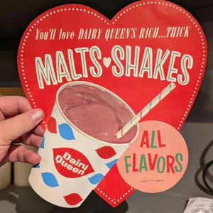 NOS 1959 Heart Shaped Malts Shakes Eiswaffel Dairy Queen Ice Cream Schild Poster
