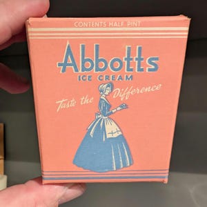 NOS 1930s Abbotts Ice Cream Container Box - Abbotts Dairies, Philadelphia, PA - Half Pint Size