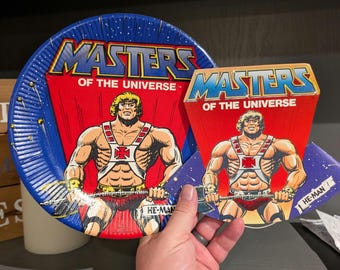 Plato de papel temático de cumpleaños de Masters of the Universe de 1983 o gorro de cumpleaños (a elegir)