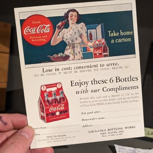 Carte postale Coca-Cola des années 30 40 avec Coca-Cola gratuit, ancienne et originale - NOS New Old Stockb - Fort Wayne, IN