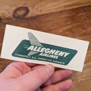 Etichetta gommata Allegheny American Airlines anni '50 - Verde, vecchia e originale - Adesivo vintage da viaggio o valigia