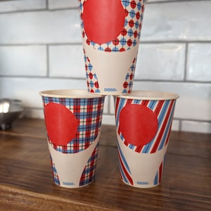1960s Red White Blue Waxed Drink Cup - Old Dixie Cups - Original Dated 1967  - 7 oz?? - Fling Design
