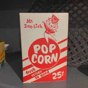 Vintage  Original 1960&#39;s Mr. Delish Pop Corn Box - Movie Theatre