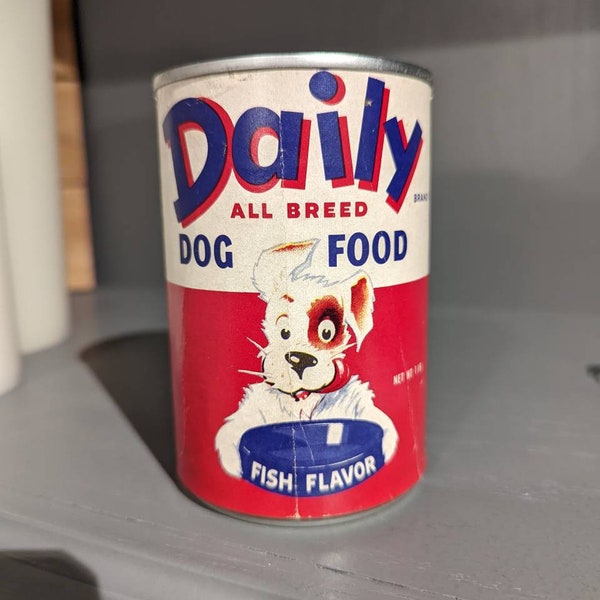 1940's  Daily Dog Food  Fish Flavor can label on can A&P Great Atlantic and Pacific, New York