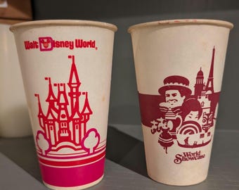 Vasos de papel encerado originales vintage de Coca-Cola de Walt Disney World y Epcot World Showcase de 1982