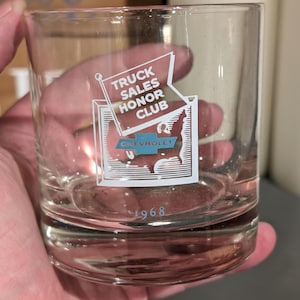 NOS Original 1968 Chevrolet Truck Sales Honor Club Cocktail Glasses Car Dealership Set of 8 in Box