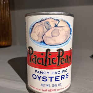 1970&#39;s Ivar&#39;s Pacific Pearl Oysters Can  old can label on can - Ivar Wendt, Seattle, Washington