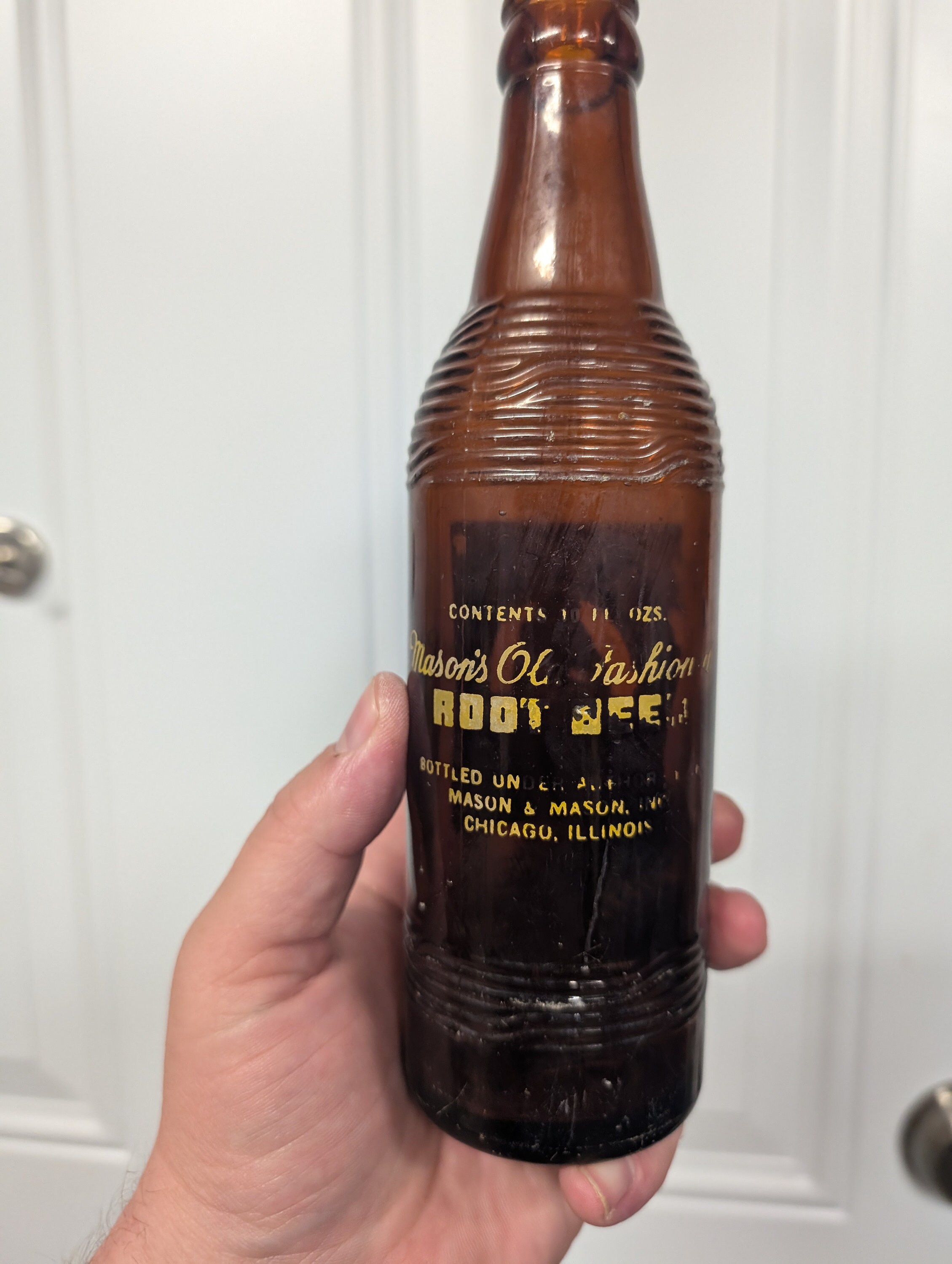 Vintage Mason's Root Beer Soda Pop Bottle - 10oz Soda Bottle