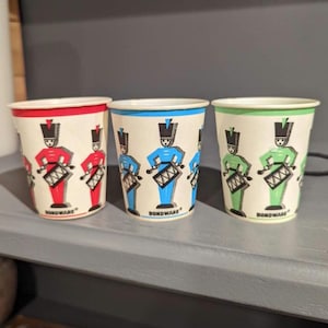 NOS 1960&#39;s Little Drummer Boy Dixie Cups - Old & Original paper cup for holiday decor Bondware - Toy Soldier