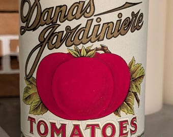 Lata de tomates Dana's antigua - Publicidad de productos enlatados de Belpre, Ohio - Exhibición en tienda rural, adorno de cocina rústica, lata vacía de la década de 1920
