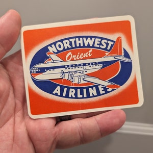 Etichetta gommata Orient della Northwest Airlines di NOS degli anni '50 - Vecchia e originale - Decalcomania da viaggio o valigia vintage - Versione Wheaties