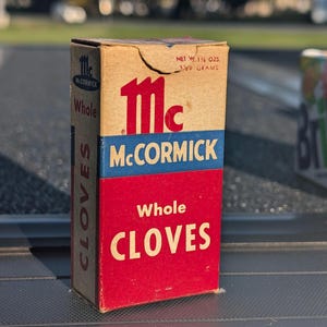 1960er Jahre Old & Original Durkee Cloves Gewürzbox